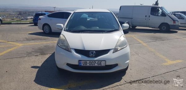 ქირავდება ავტომობილი დღიურად