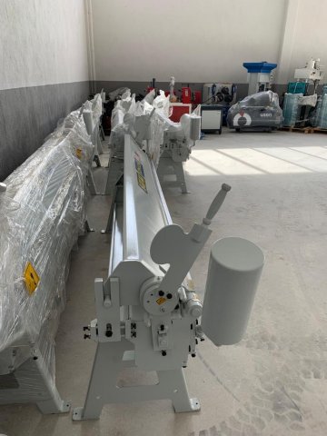 თუნუქის საკეცი დანადგარი